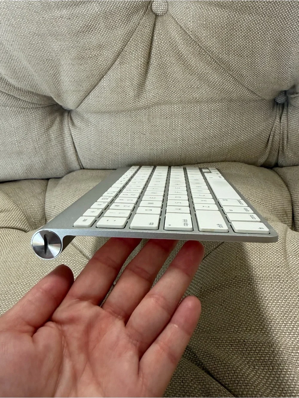 Apple Magic Keyboard Wireless Model A1314 - Works (2)
